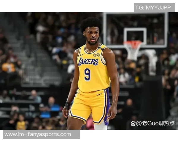 明日湖人客场挑战太阳克莱伯里夫斯与布朗尼因伤缺阵影响战局