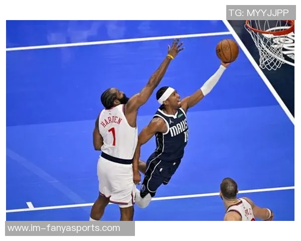 超级血帽与暴扣的完美结合加福德血帽杰伦格林弗拉格大鹏展翅炸扣精彩瞬间 超级血帽与暴扣的完美结合加福德血帽杰伦格林弗拉格大鹏展翅炸扣精彩瞬间