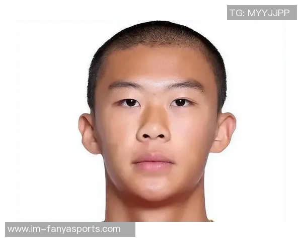 北青报道U17女足新星周欣怡被誉为女足界的王钰栋